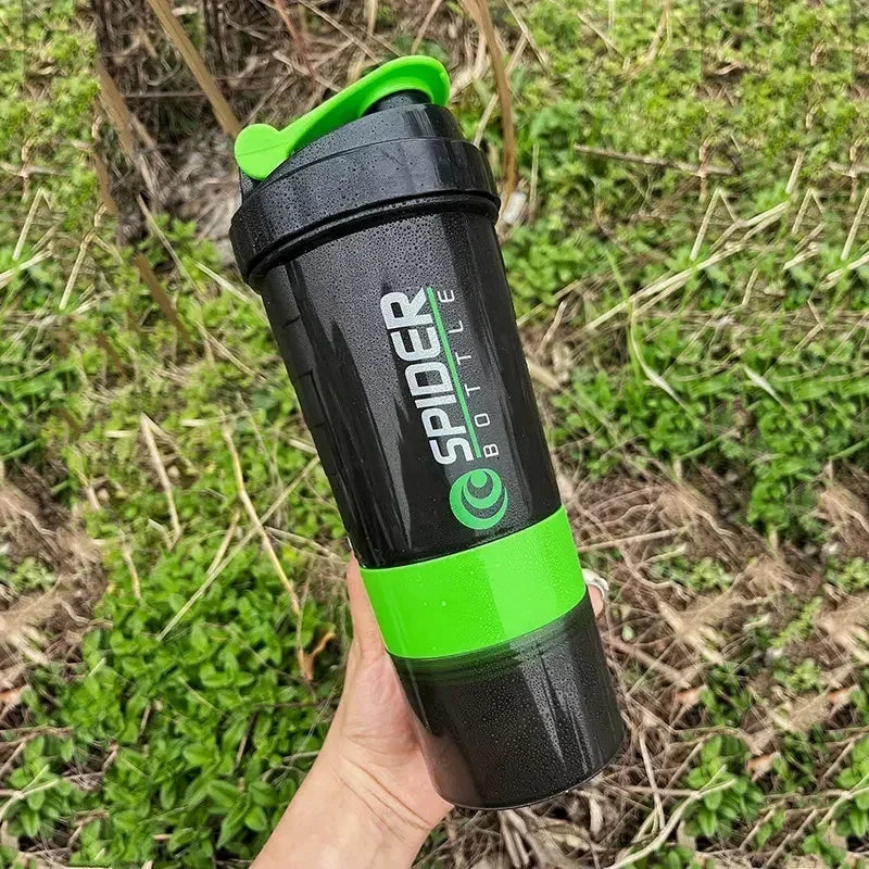 3 Layer Shaker Bottle Protein Mixing Shake Cup Sports Fitness Water Cup 550ml Scaled Plastic Water Bottles with Medicine Box Perfect for protein shakes, smoothies and hydration on the go